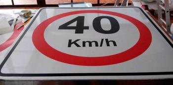 Fabricante de señalamientos para calles y carreteras