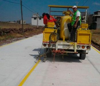 pintura de rayas de calles carreteras